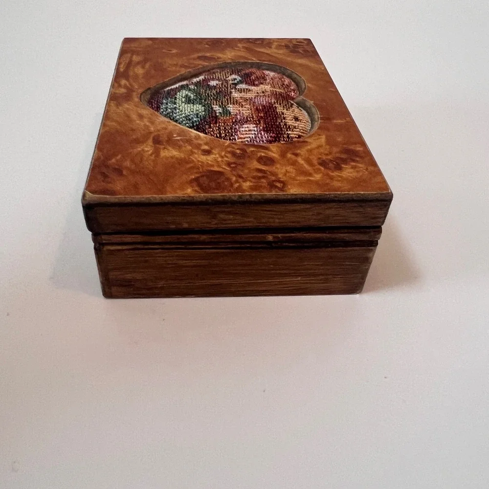 Vintage Burl Wood Heart Needlepoint Jewelry Box Small Mirrored Keepsake Case